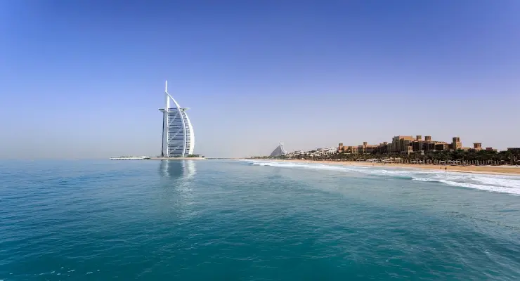 Emiratos Árabes Unidos Economía, demografía y turismo de los Emiratos Árabes Unidos